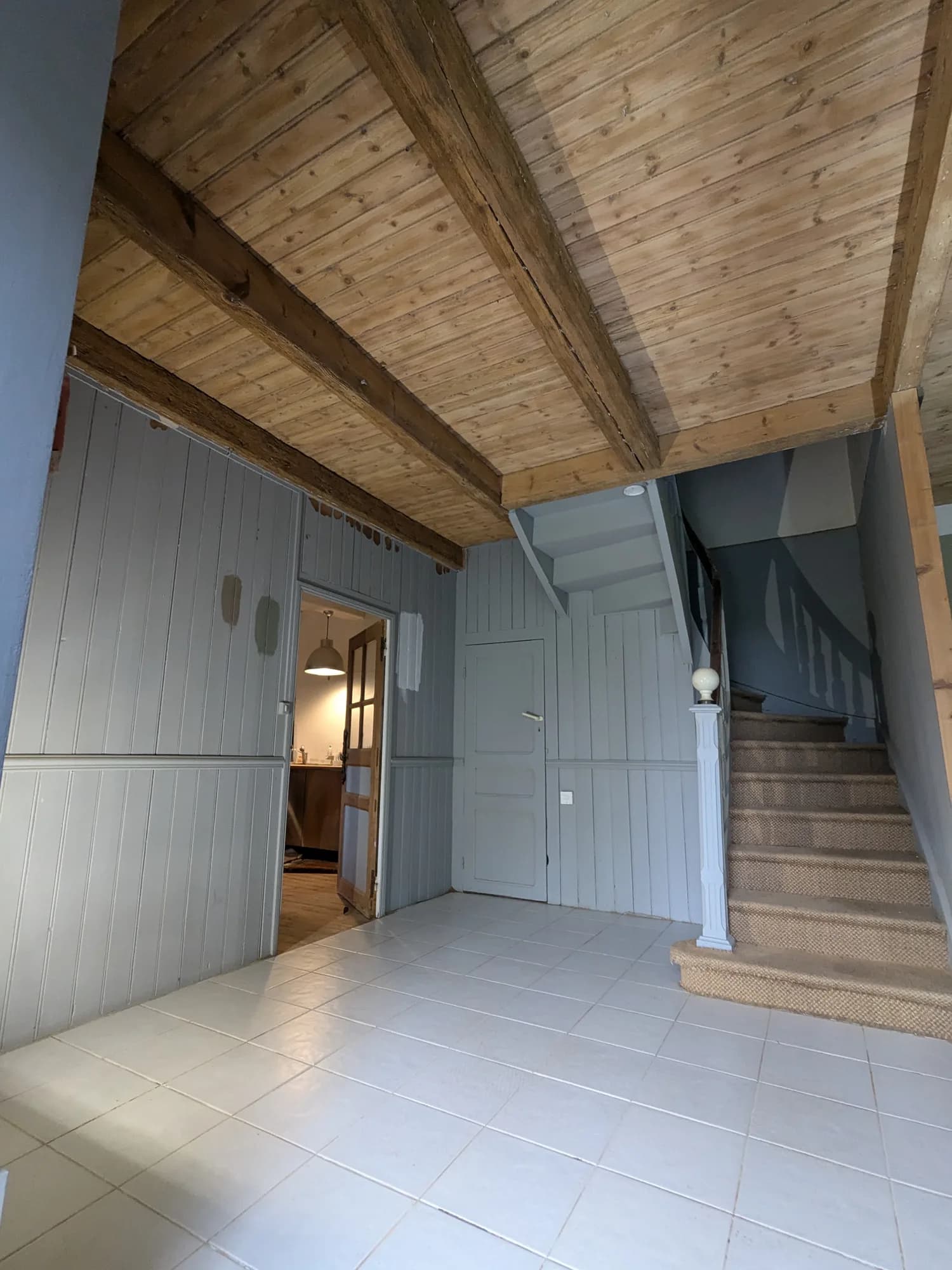 Coatreven — Plancher & poutres