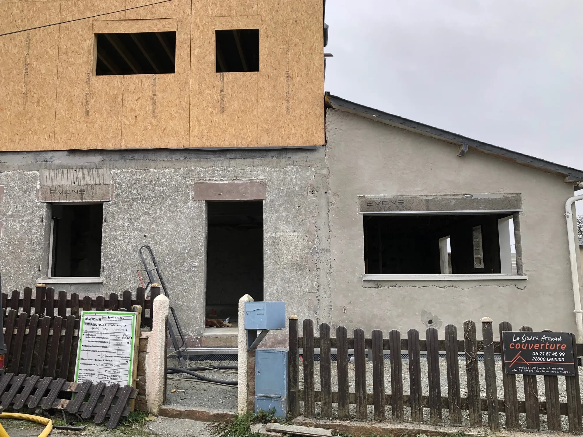 Trégastel — Accroche d’enduit — en cours de chantier