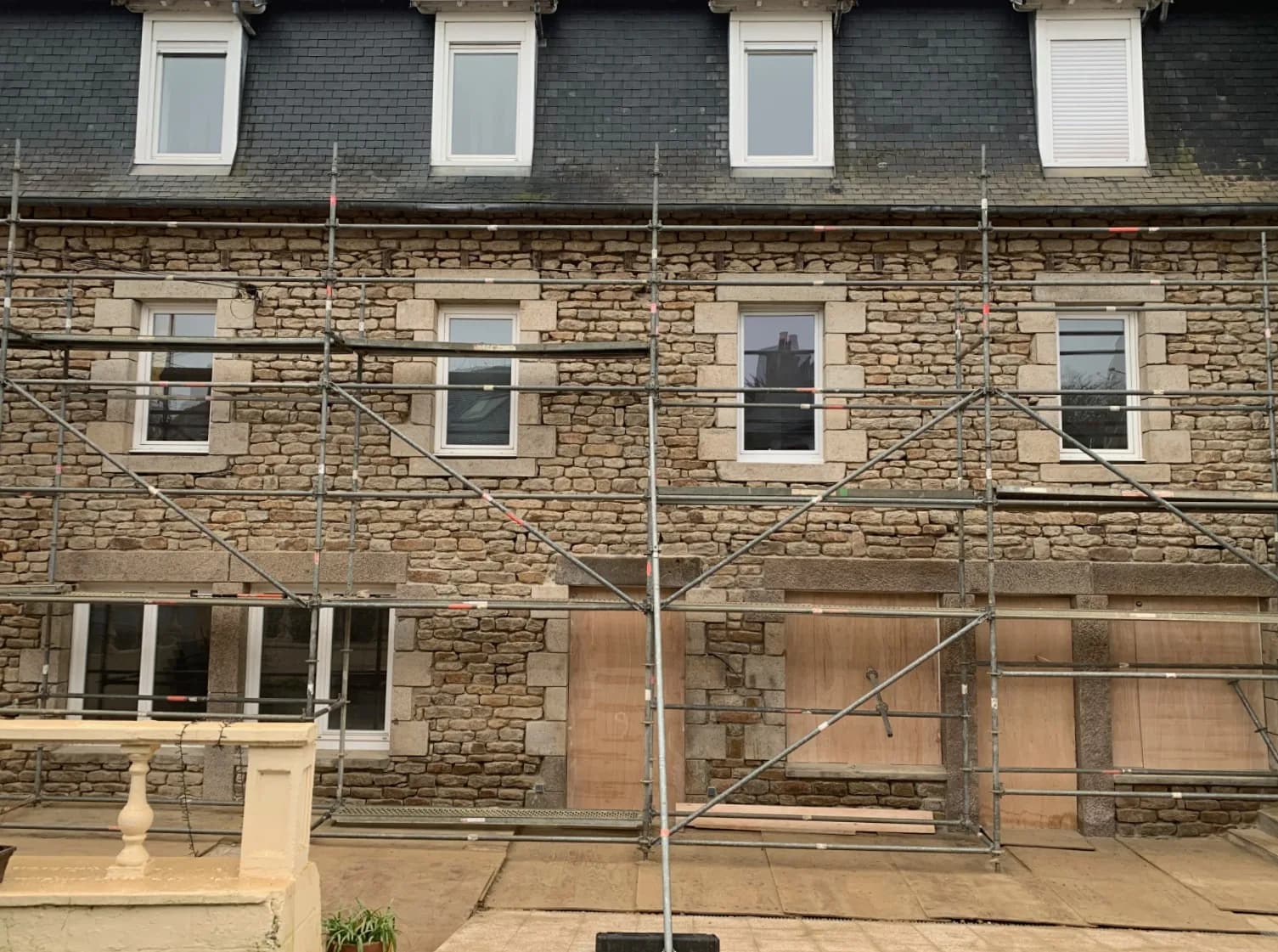 Le Yaudet — Rénovation complète de façade — avant